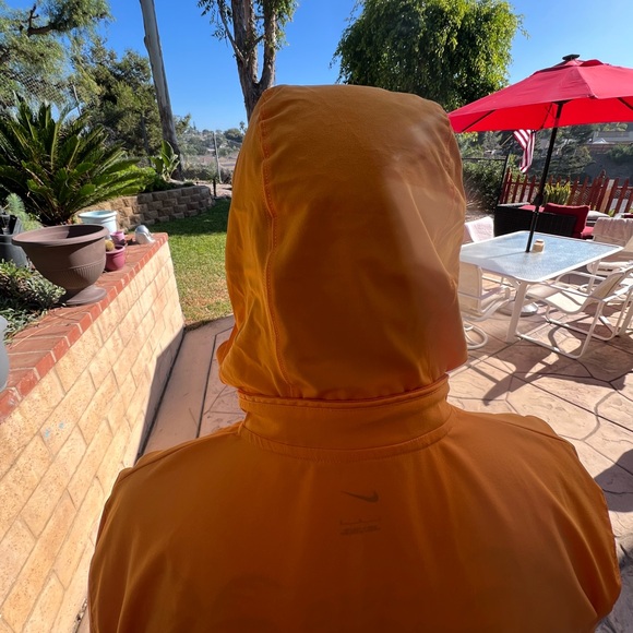 Team Shirt - Picture 6 of 12